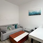 Leopold - Apartmanovy Dum 3*