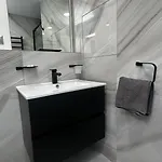 Leopold - Apartmanovy Dum