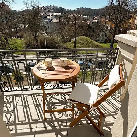 Leopold - Apartmánový Dům 3*