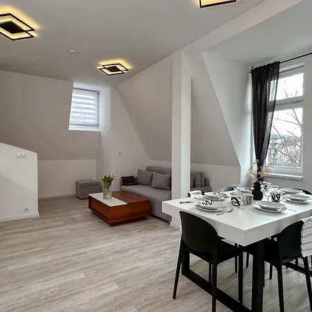 Apartahotel Leopold - Apartmanovy Dum