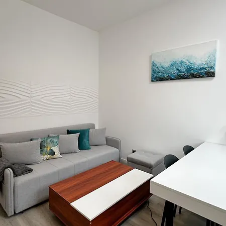 Leopold - Apartmanovy Dum 3*