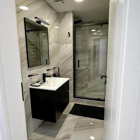 Lejlighedshotel Leopold - Apartmanovy Dum