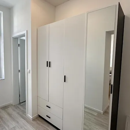 Apartahotel Leopold - Apartmanovy Dum