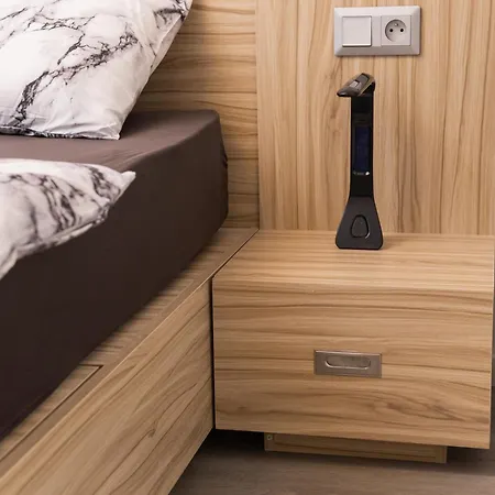 Apartahotel Leopold - Apartmanovy Dum *