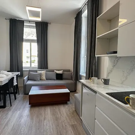Leopold - Apartmánový Dům Aparthotel Karlovy Vary