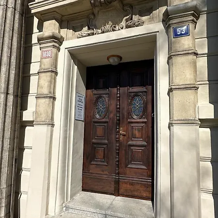 Leopold - Apartmanovy Dum 3* Karlovy Vary