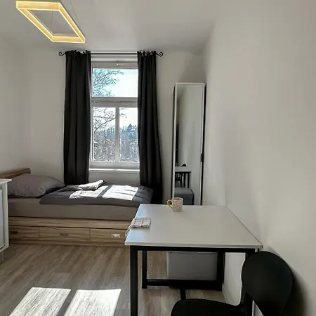 Leopold - Apartmanovy Dum