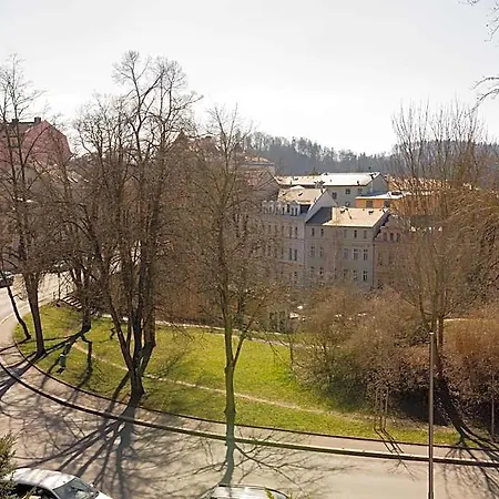 Leopold - Apartmanovy Dum 3*