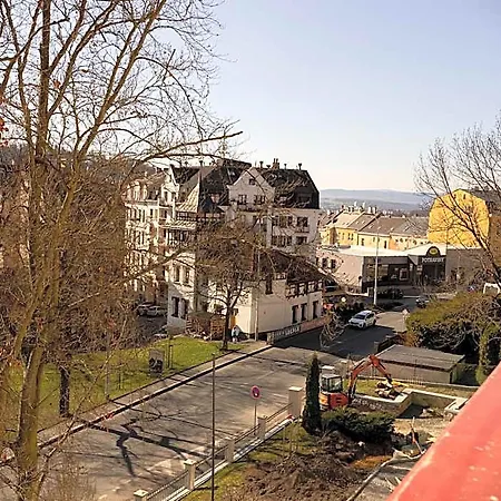 Leopold - Apartmanovy Dum 3*