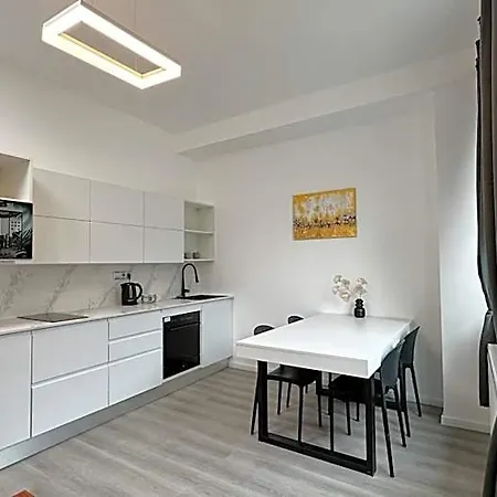 Leopold - Apartmanovy Dum Апарт-отель