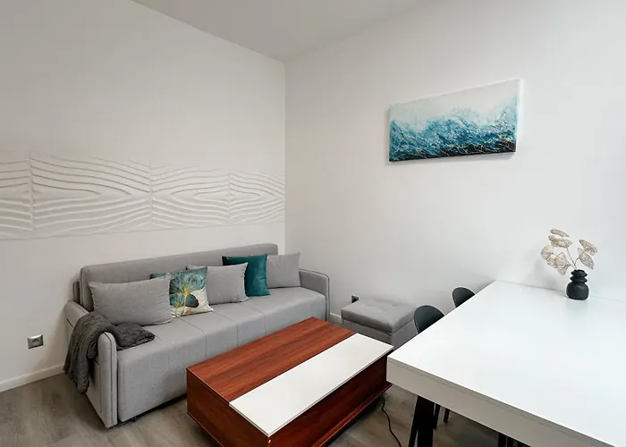 Leopold - Apartmanovy Dum 3*