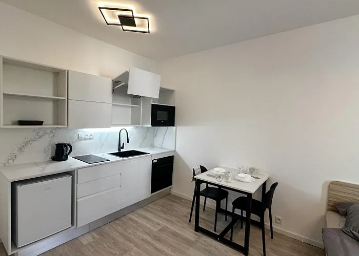 Leopold - Apartmanovy Dum