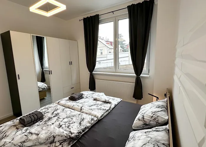 Leopold - Apartmanovy Dum Apart Otel 3*