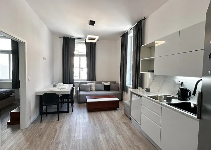 Apart Otel Leopold - Apartmanovy Dum