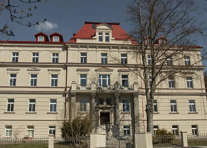 Leopold - Apartmanovy Dum