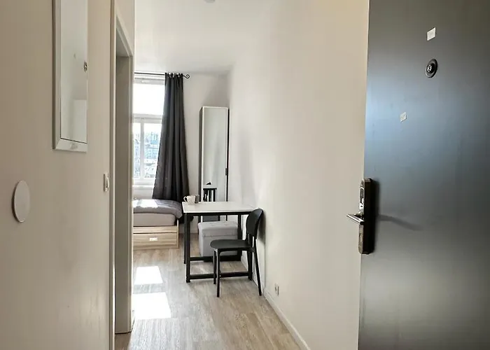 Leopold - Apartmanovy Dum 3*
