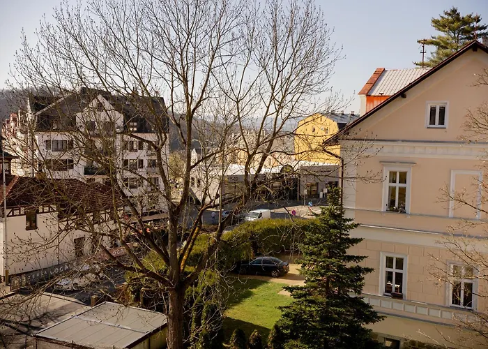 Leopold - Apartmanovy Dum